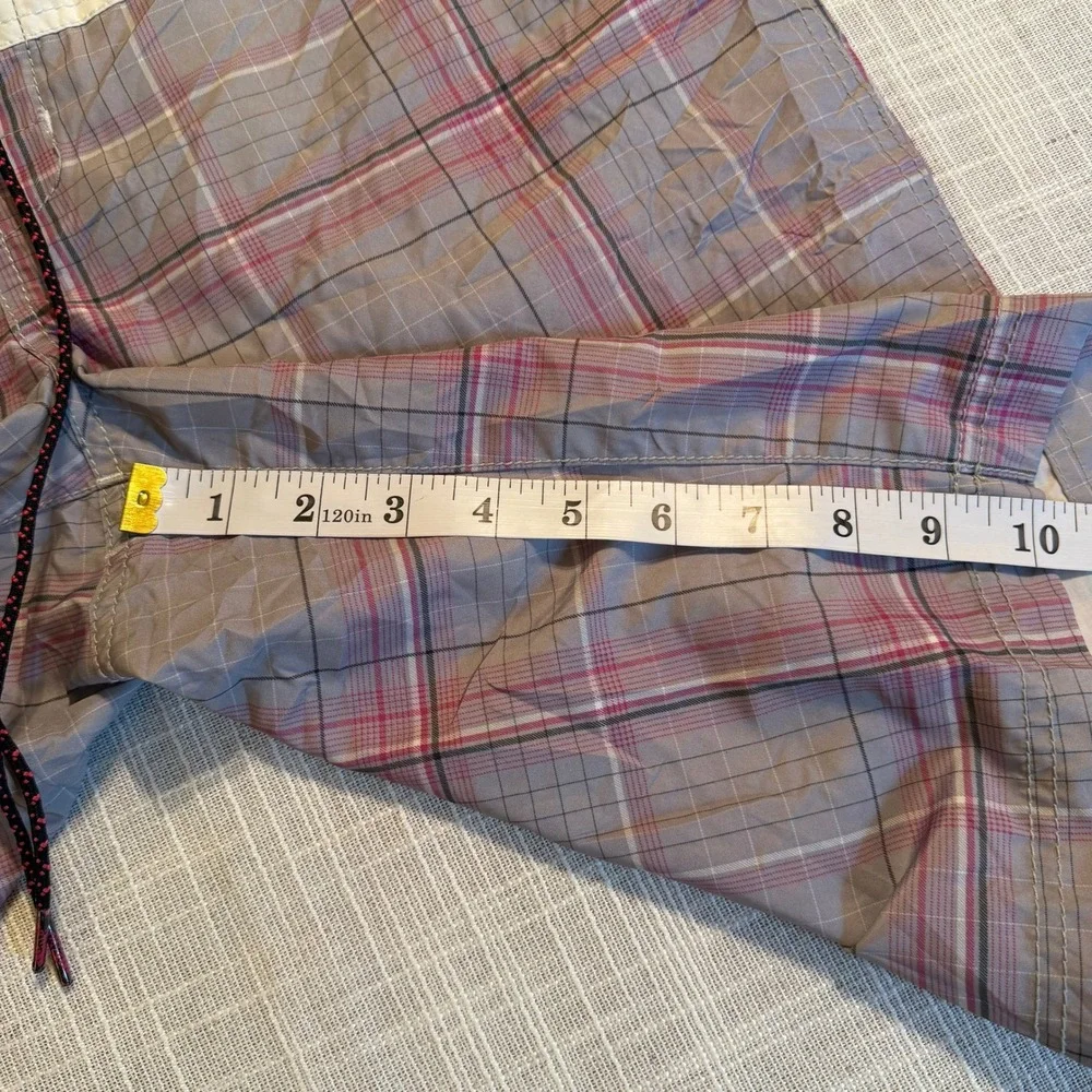 The North Face Womens Grey Pink Plaid Board Shorts Swim Trunks Size 12 Regular